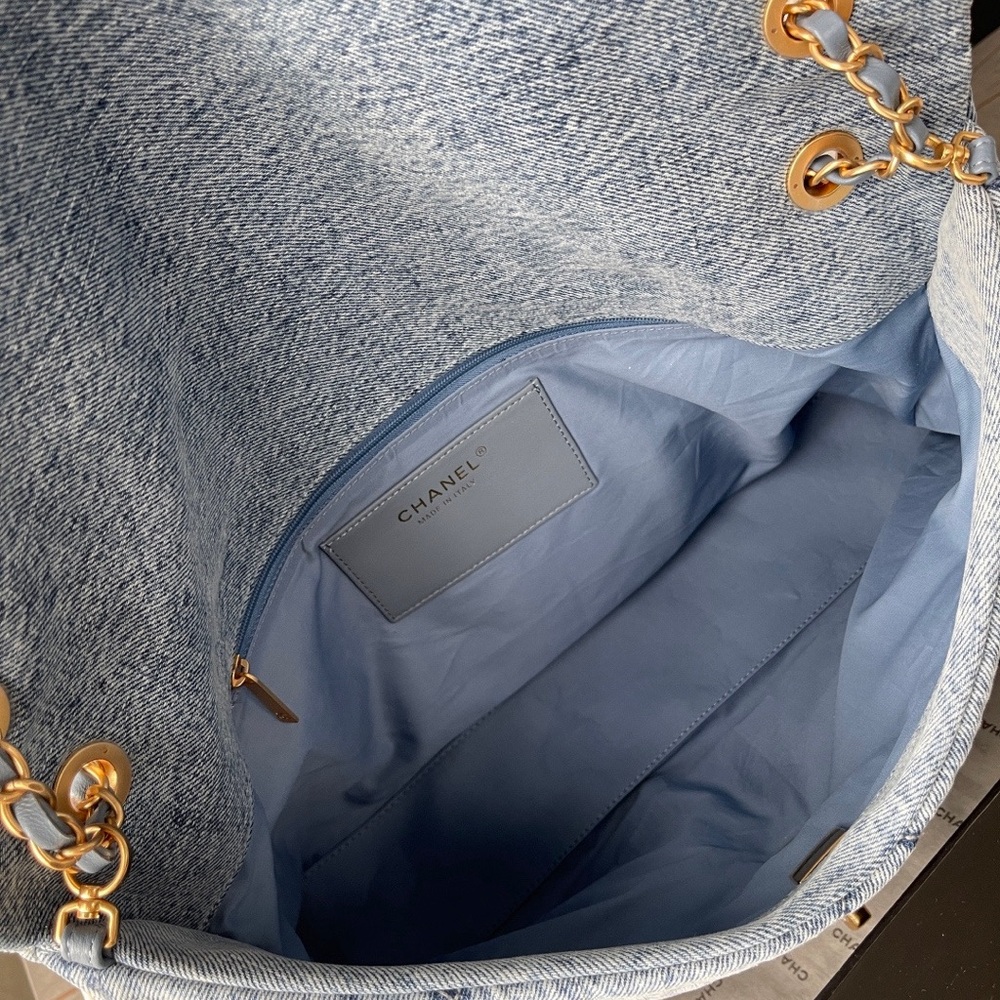 CHANEL Bags - Picture 8 of 8
